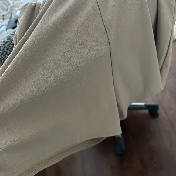 BEIGE ROMPER - Picture 4 of 5